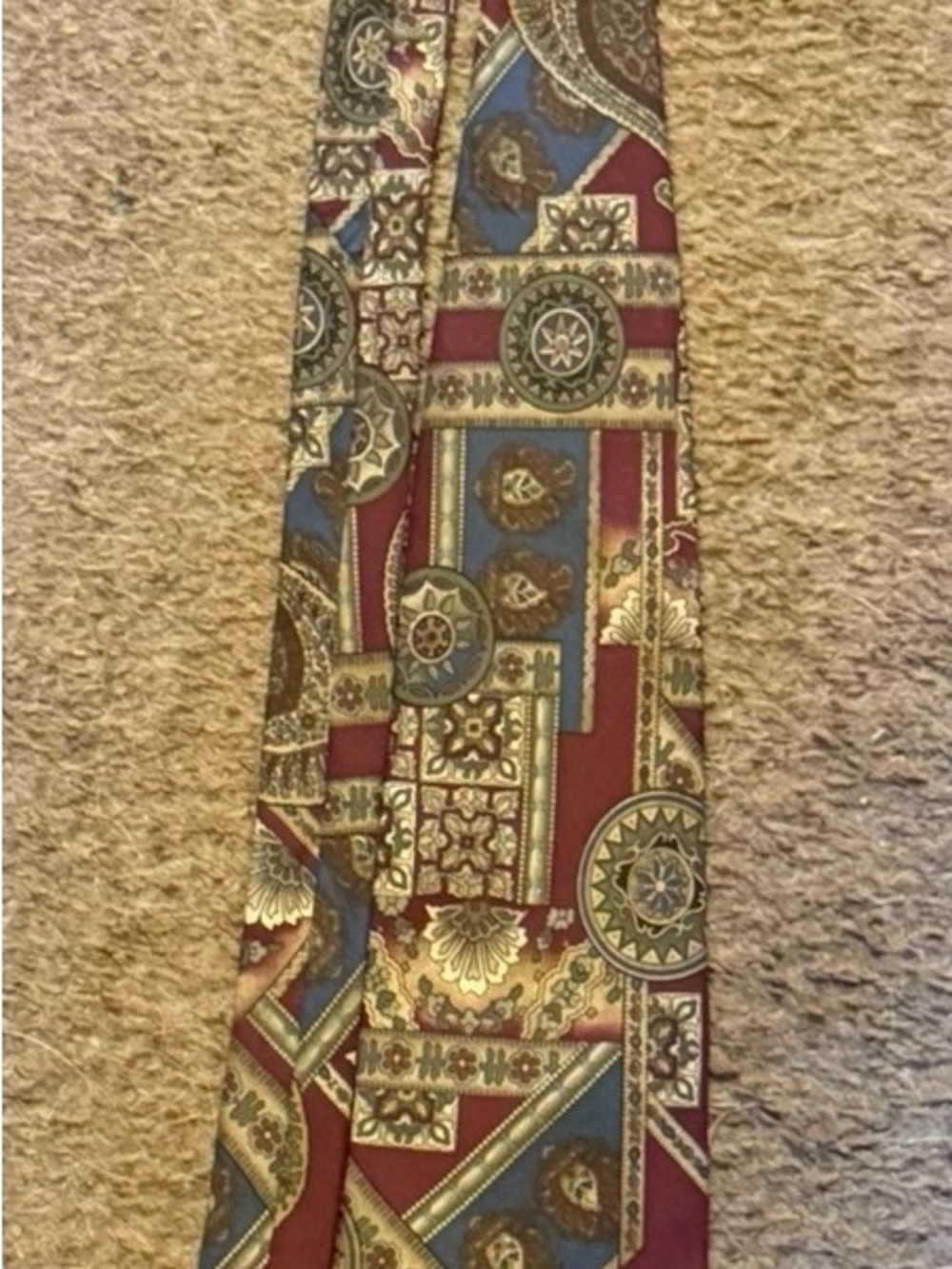 Gallery Collection Mens Silk Tie Maroon Blue Paisley Medallion Vintage